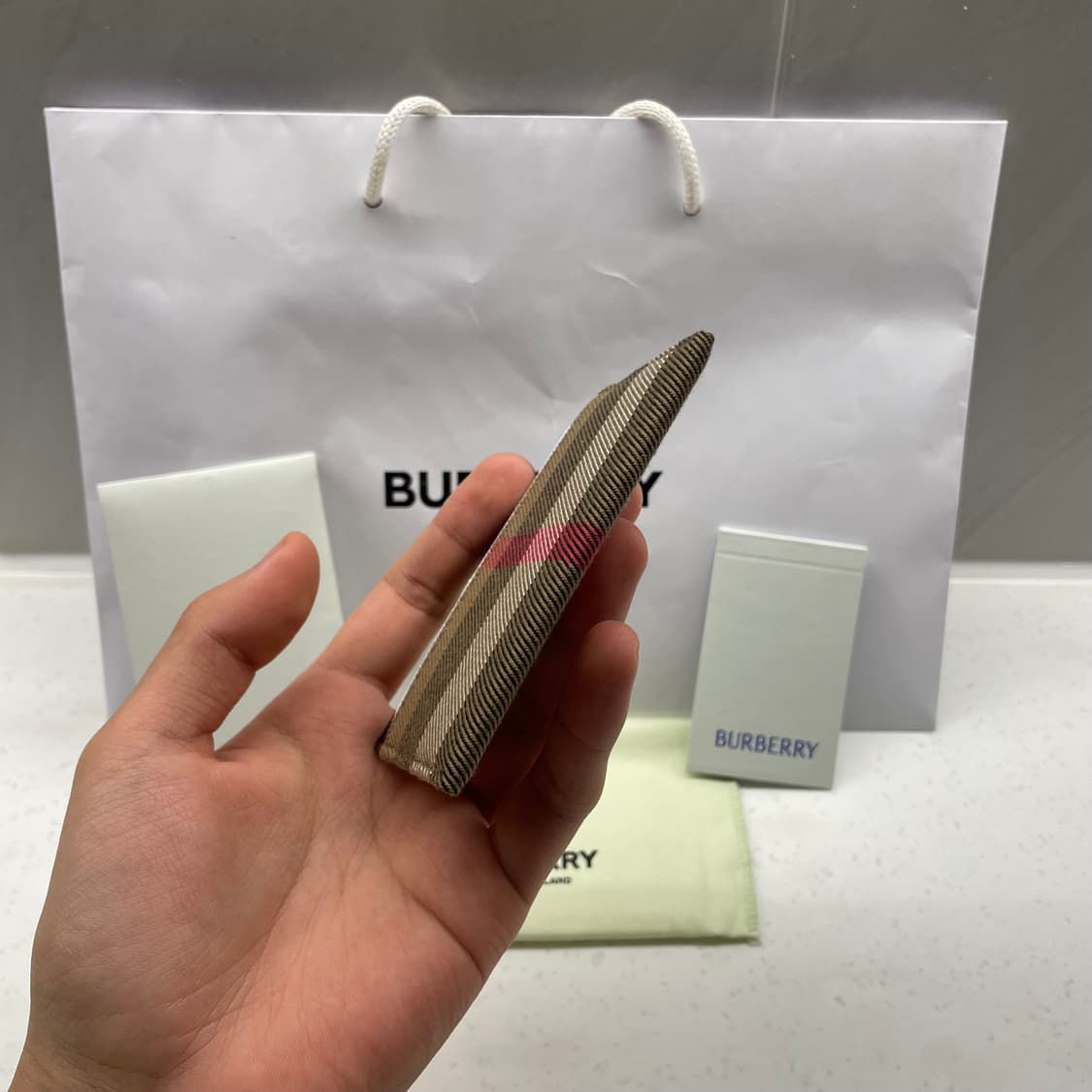 [정품/새상품] 버버리 샌든 카드지갑 상품이미지3