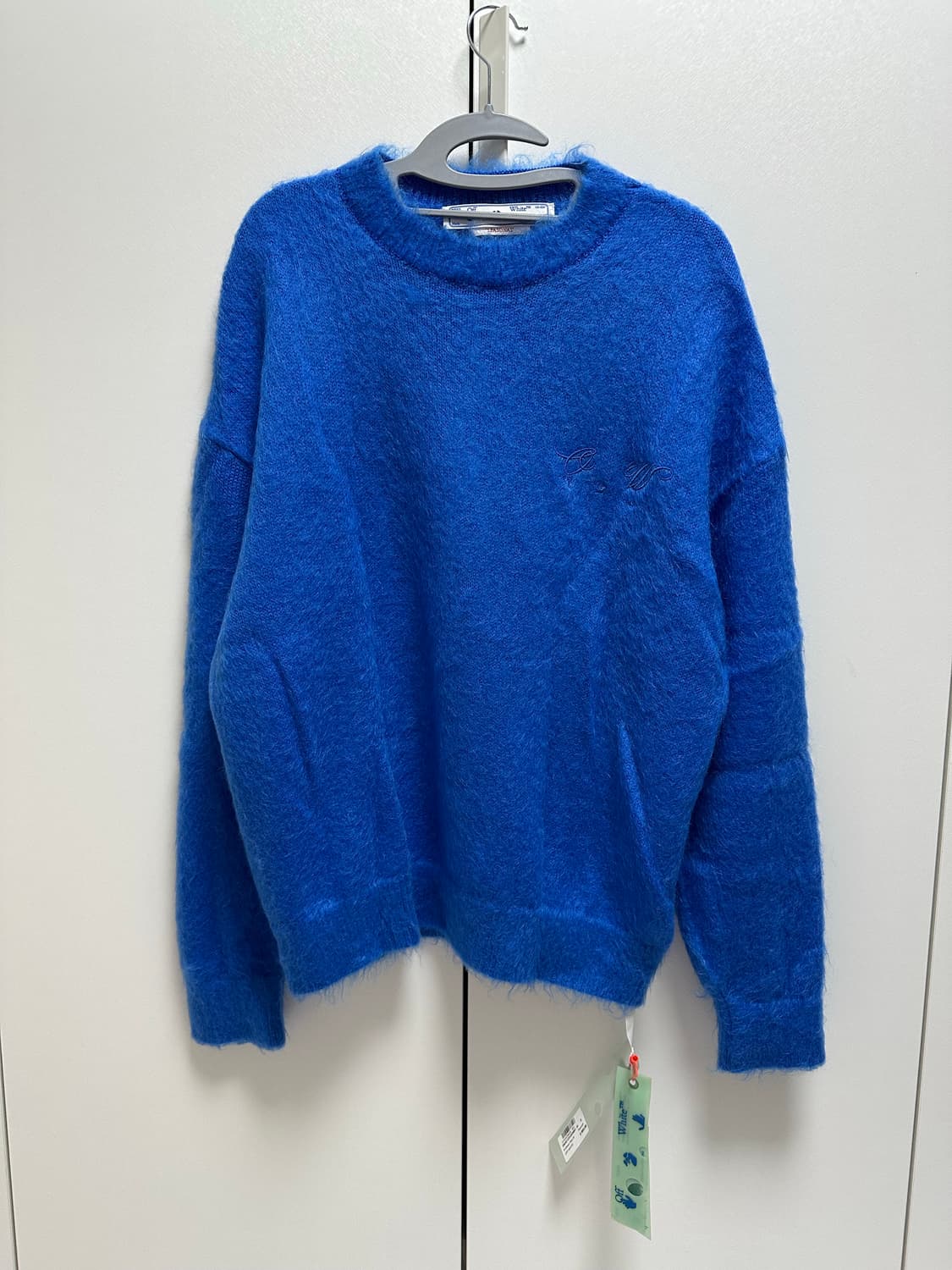 [네고 가능] 새상품 오프화이트 모헤어 앙고라 니트 블루  상품이미지2