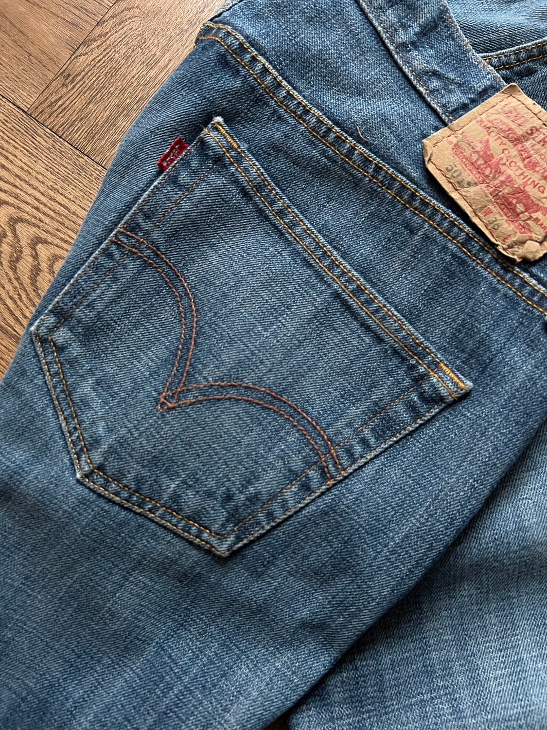 [36]리바이스 501 빈티지 워싱 스트레이트핏 데님 팬츠 상품이미지5