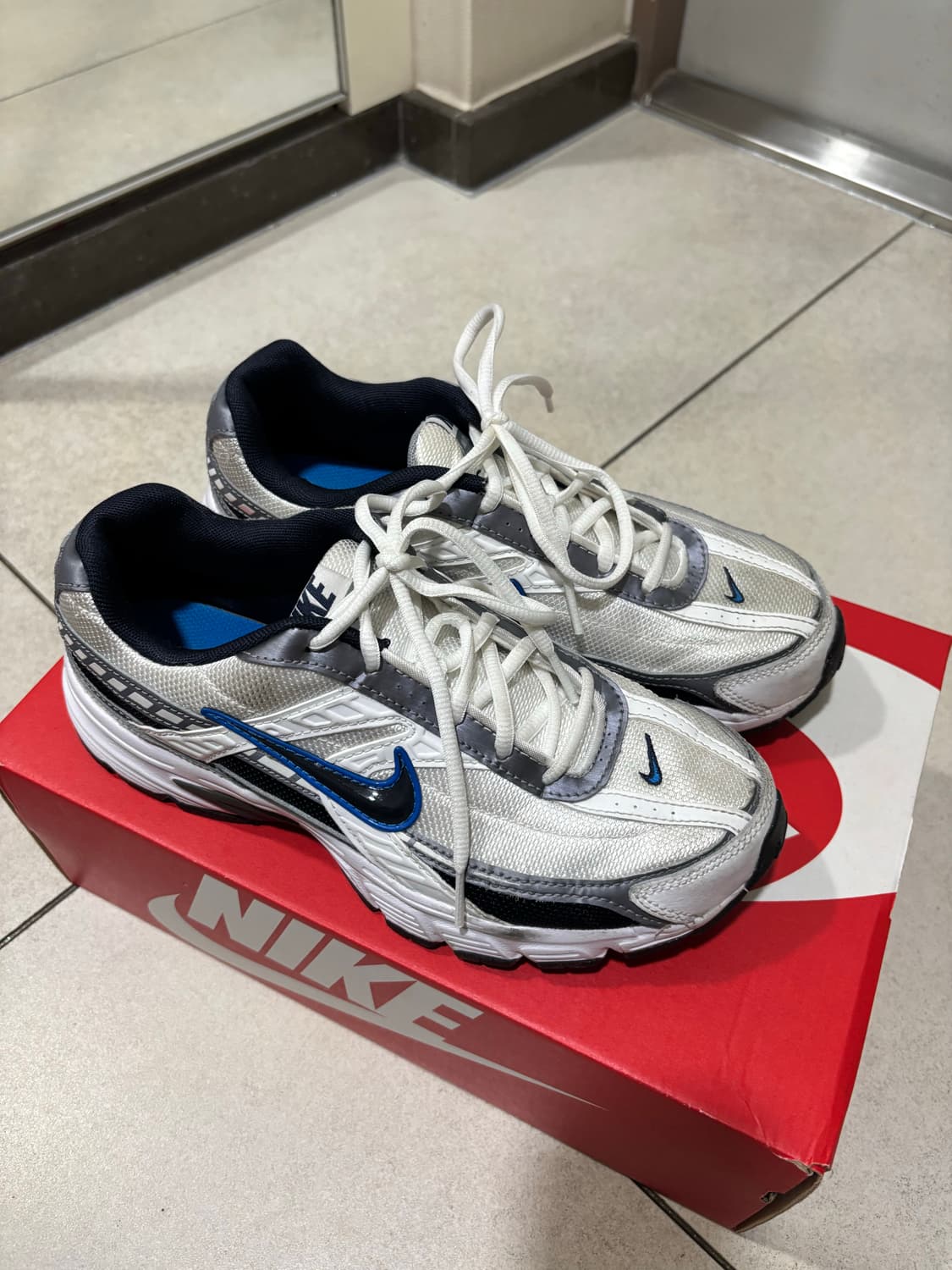 나이키이니시에스터 화이트 옵시디언 상품이미지4