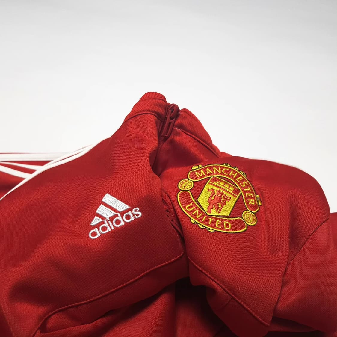 아디다스 15-16 맨체스터 유나이티드 앤섬 져지 자켓 상품이미지3