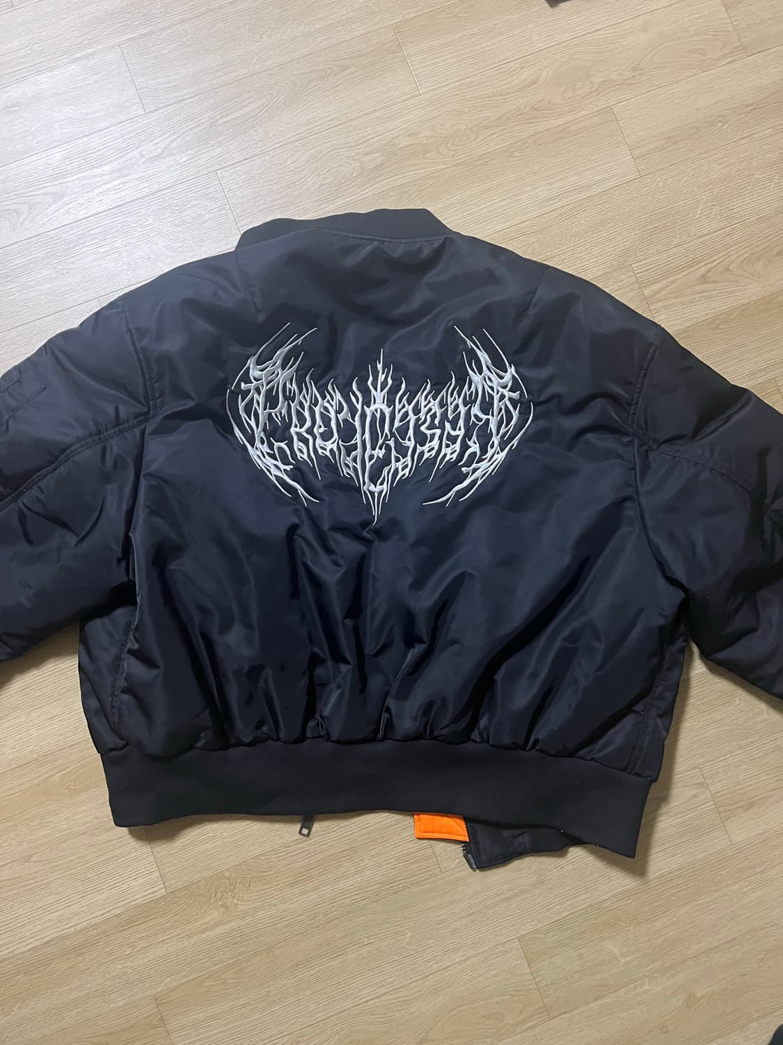 프로젝트지알 메탈릭 봄버 자켓 2사이즈  상품이미지2