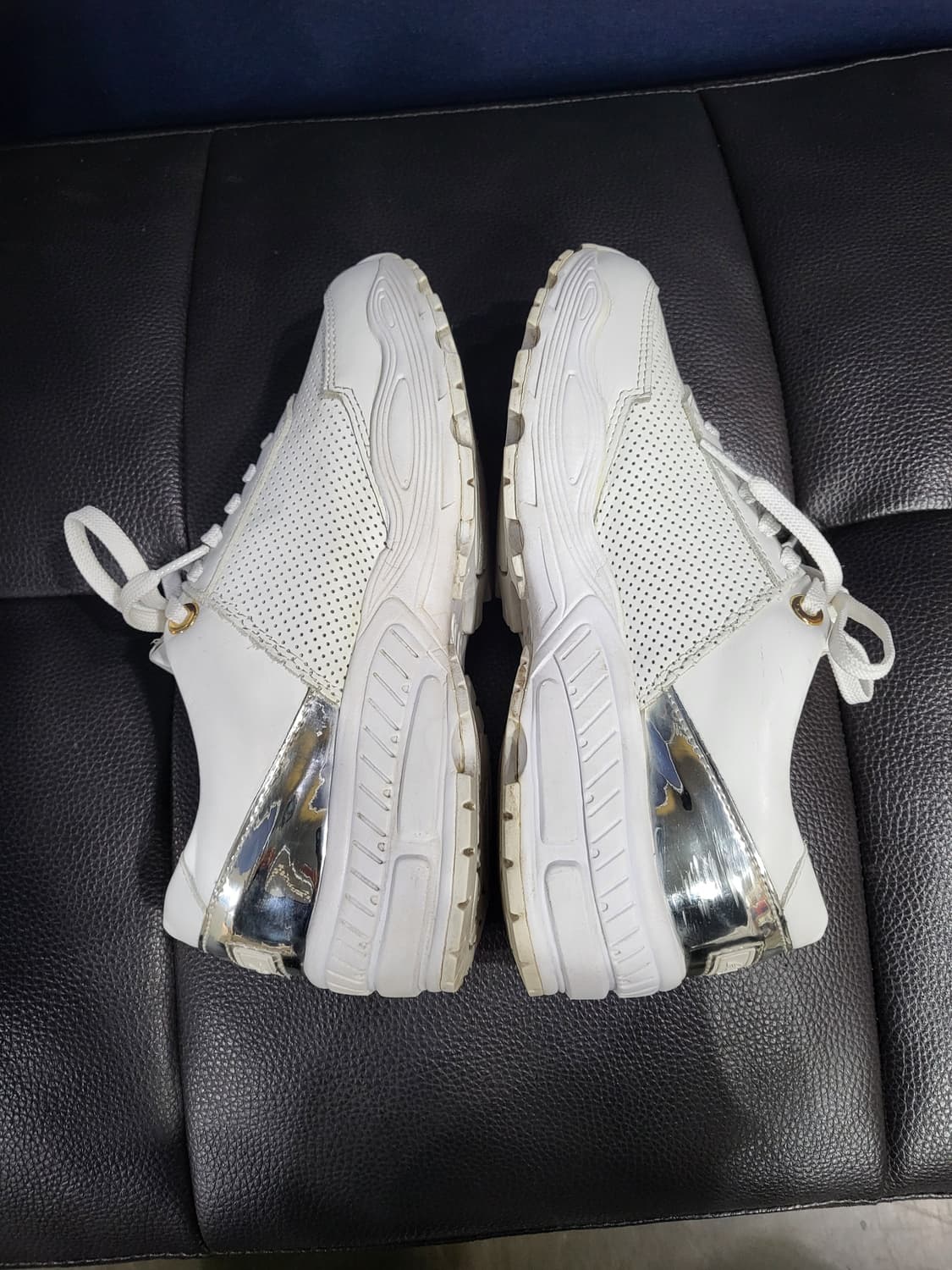 슈콤마보니 실버 스니커즈 상품이미지3