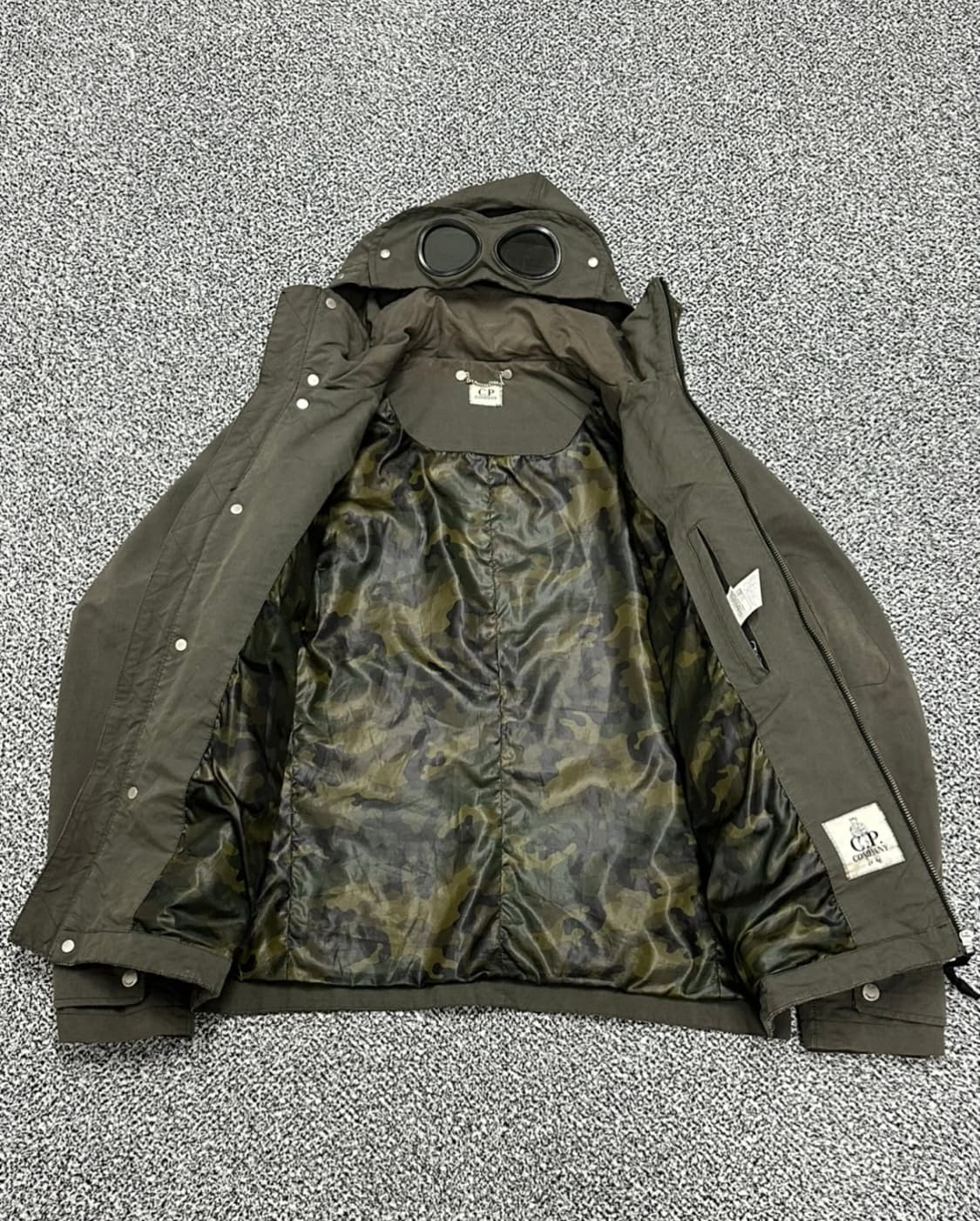 cp컴퍼니 밀리터리 야상 고글 자켓 상품이미지3