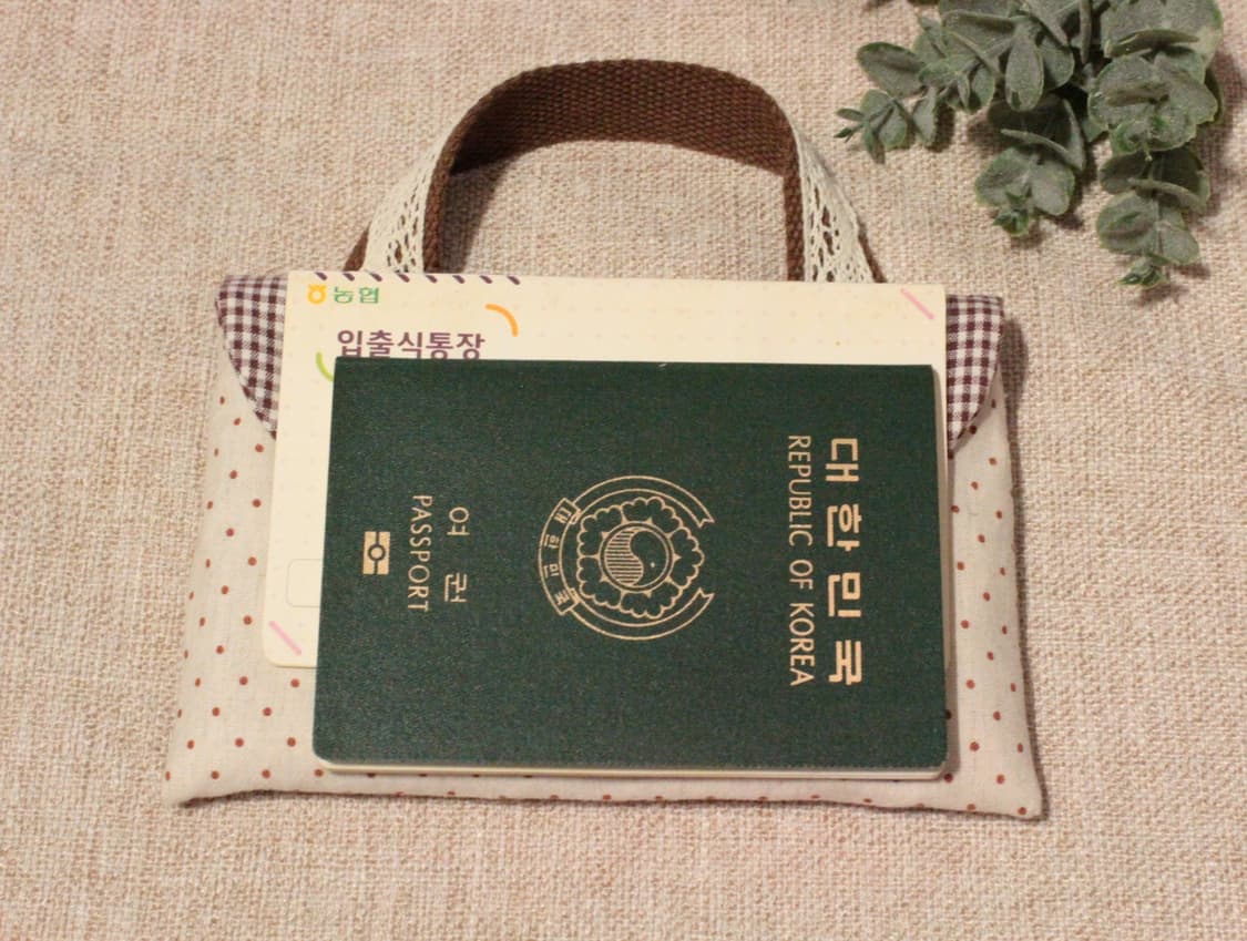 핸드메이드 레이스 손잡이 도트 파우치 상품이미지6