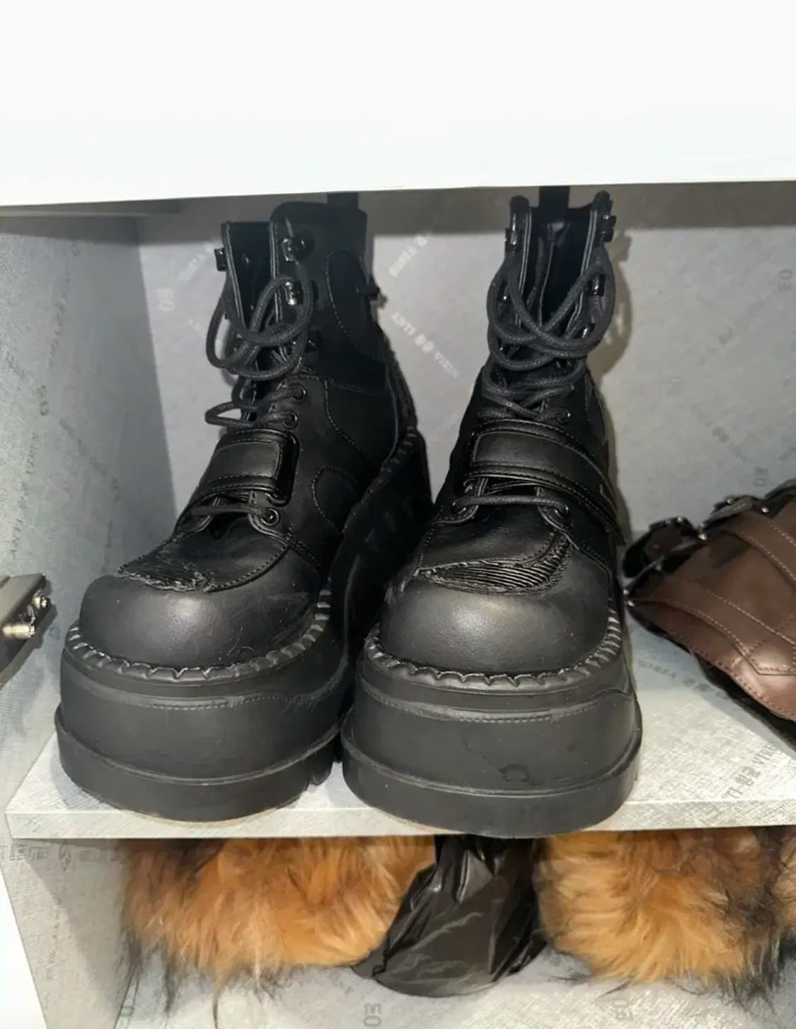 데모니아 스톰프 240 고스 펑크 y2k 플랫폼 부츠 워커 통굽 상품이미지2