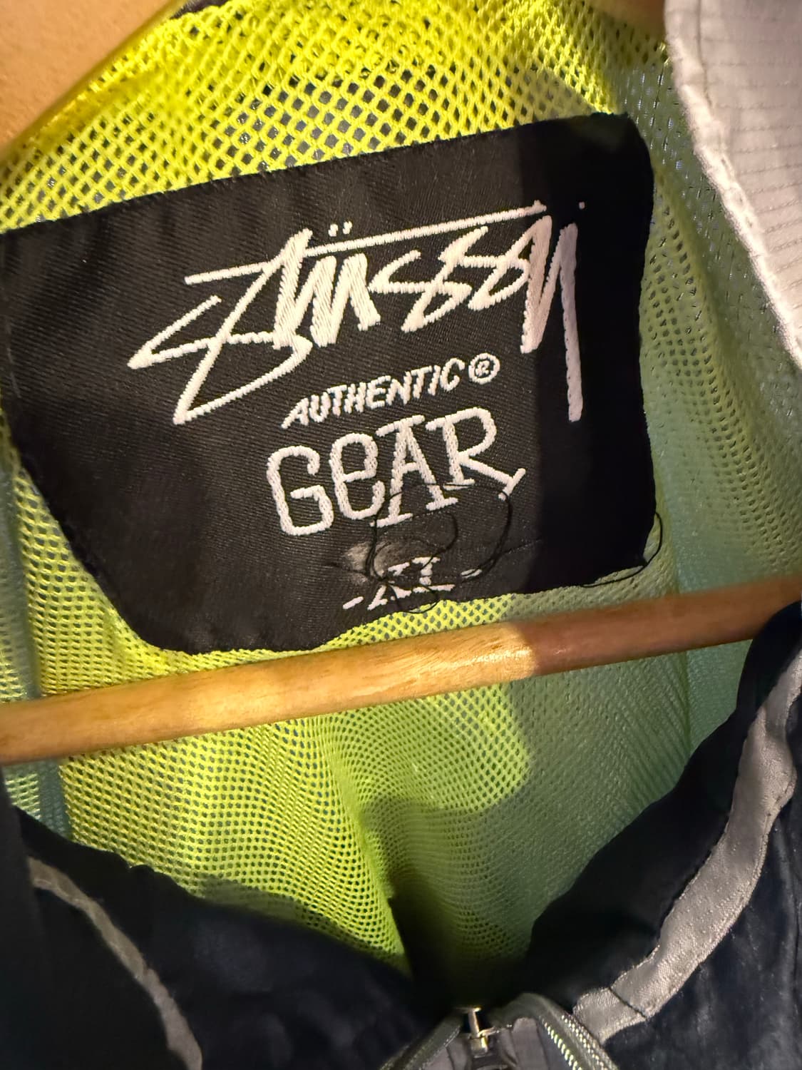 스투시 기어 그레이블랙 바람막이 상품이미지3