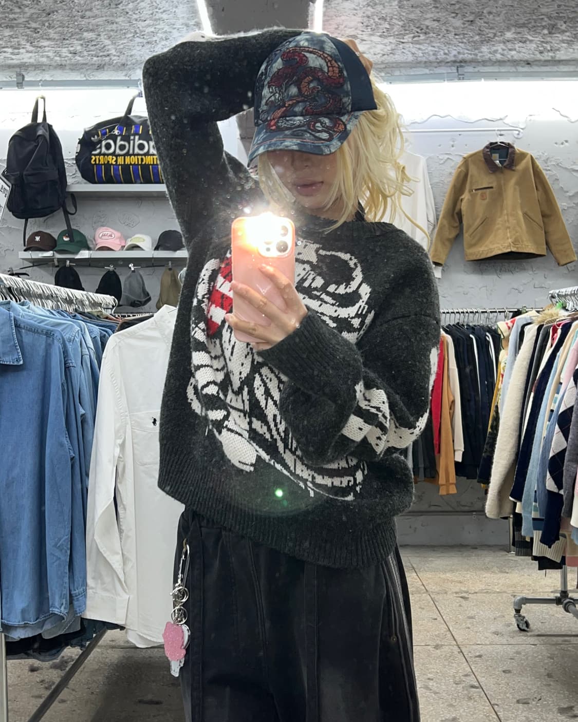 착샷O 빈티지 본즈 프린팅 모헤어 니트 상품이미지3