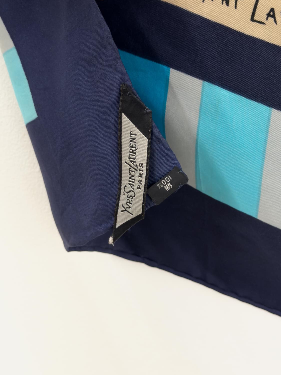 입생로랑 스카프 상품이미지5