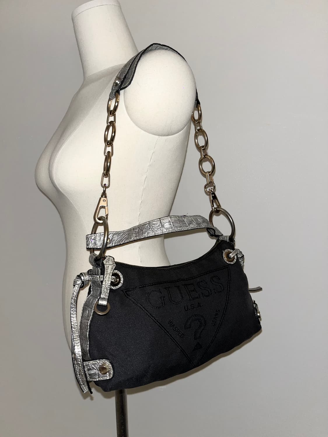 📦Y2K Guess mini shoulder bag 상품이미지4