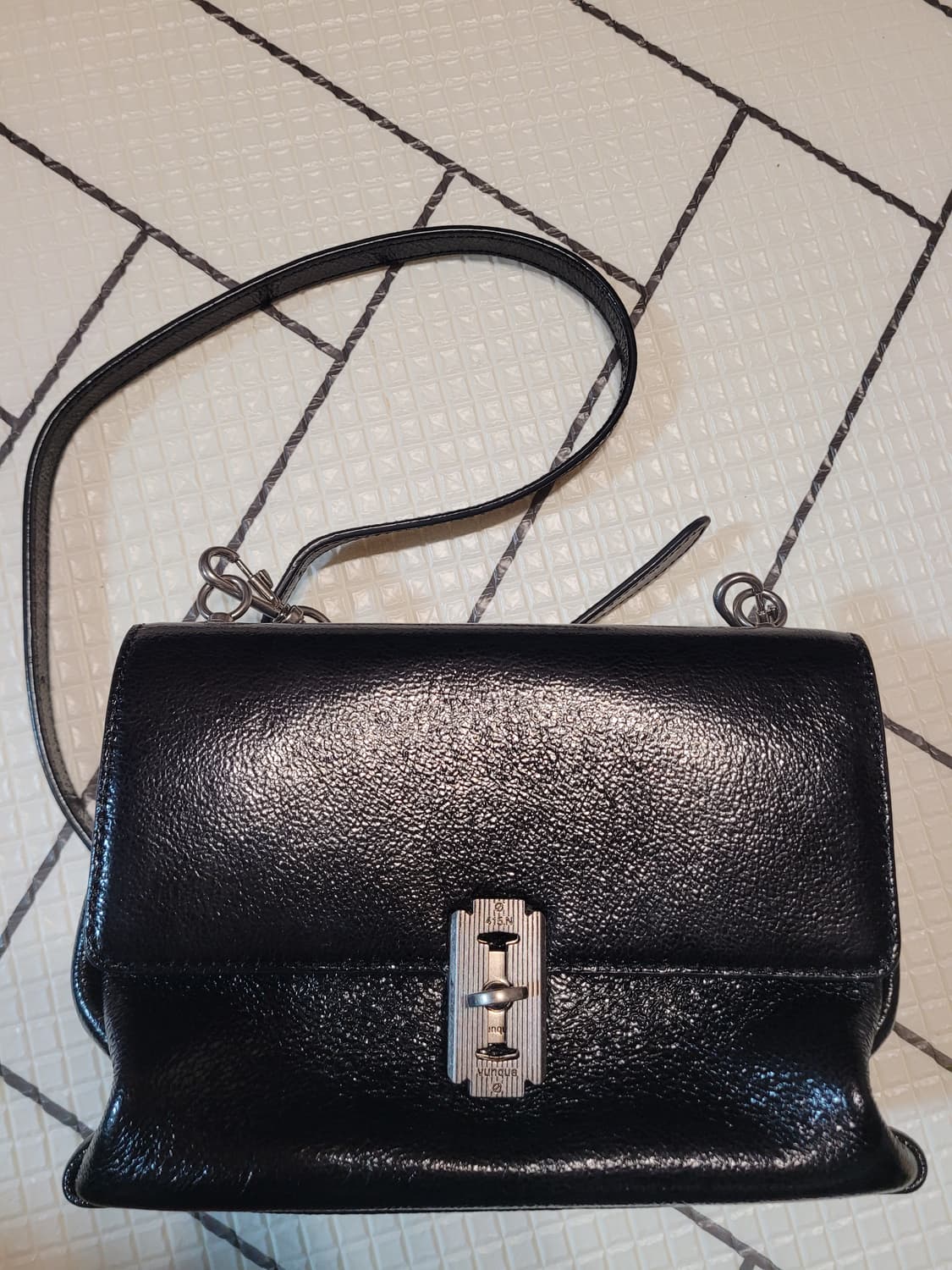 분크 토크 바게트 미니 블랙 상품이미지1