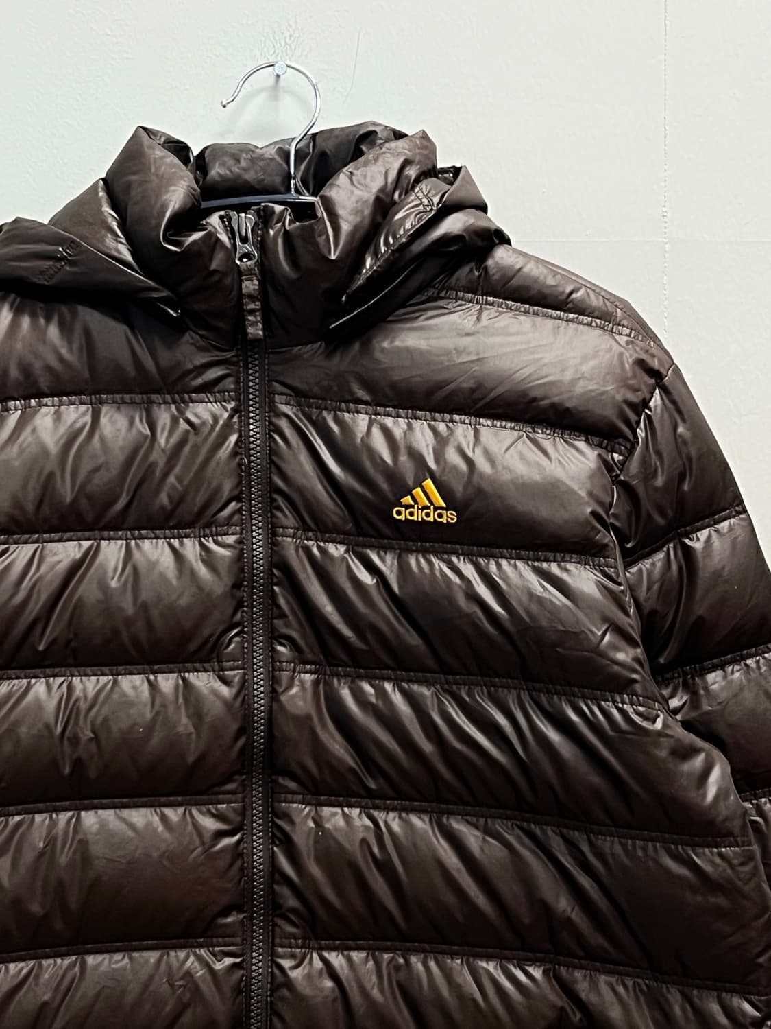 (100) 아디다스 올드스쿨 경량 구스다운 패딩 후드 자켓 브라운 상품이미지3