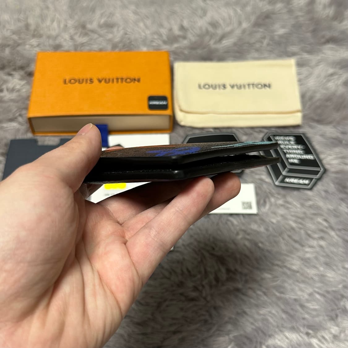 [한정판] 루이비통 이클립스 라이츠 오거나이저 카드지갑 멀티컬러 상품이미지7