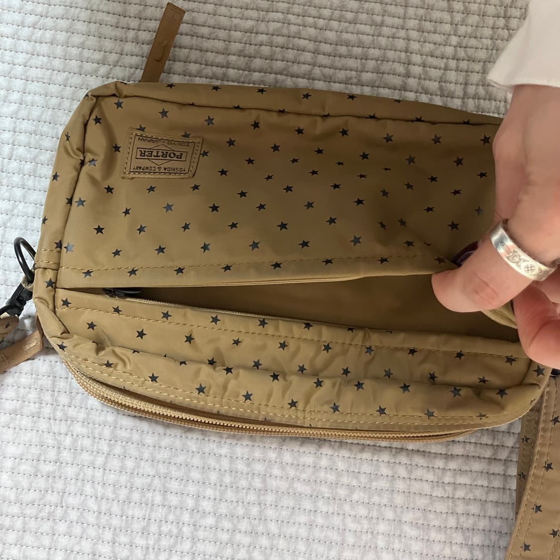 요시다포터 별무늬크로스백 상품이미지7