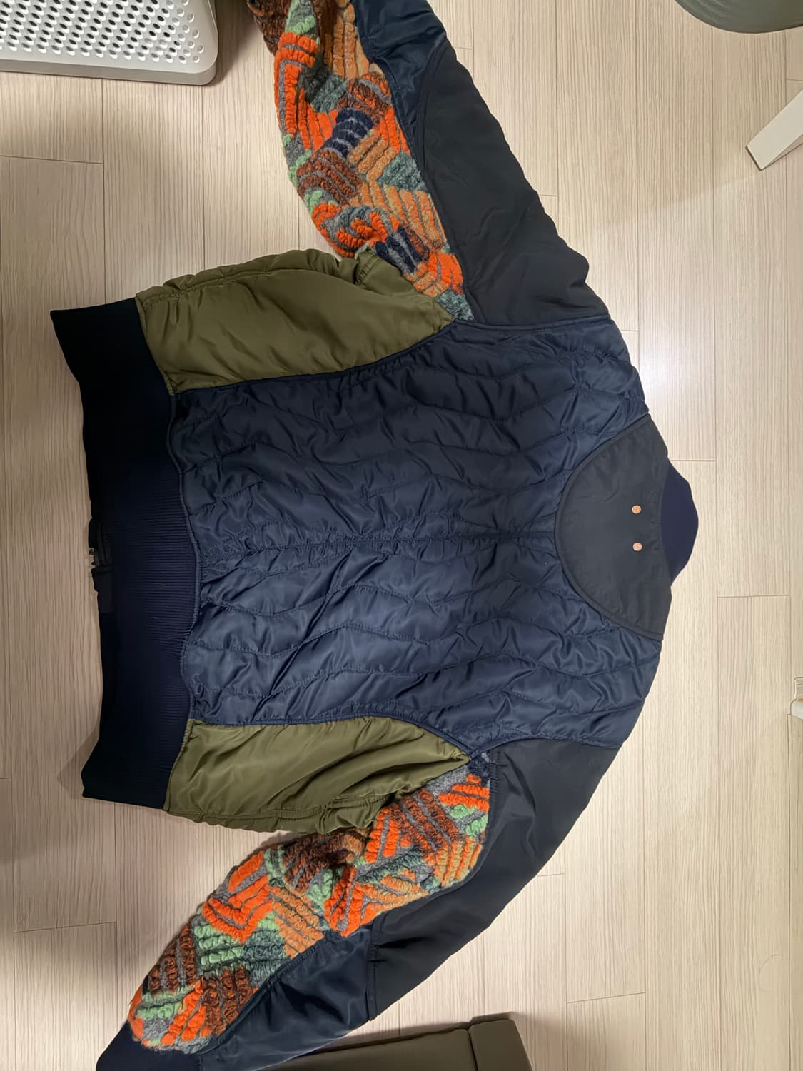 앤더슨벨 x 아식스 콘트라스트 퀼팅 봄버 자켓 네이비 m 상품이미지6