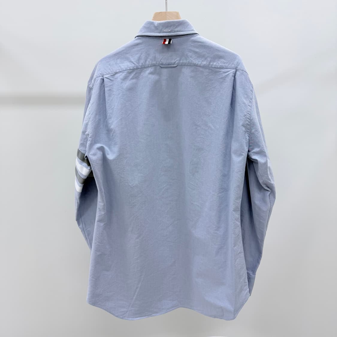 [S급/5] 톰브라운 사선완장 옥스포드 셔츠 블루 상품이미지5