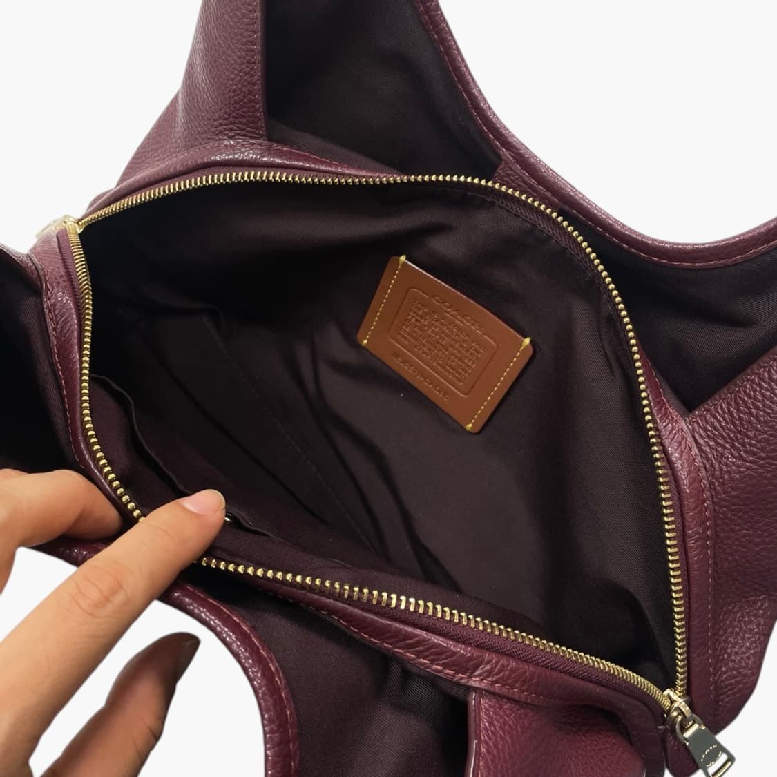 코치 Coach 버건디 에린 숄더백 상품이미지8