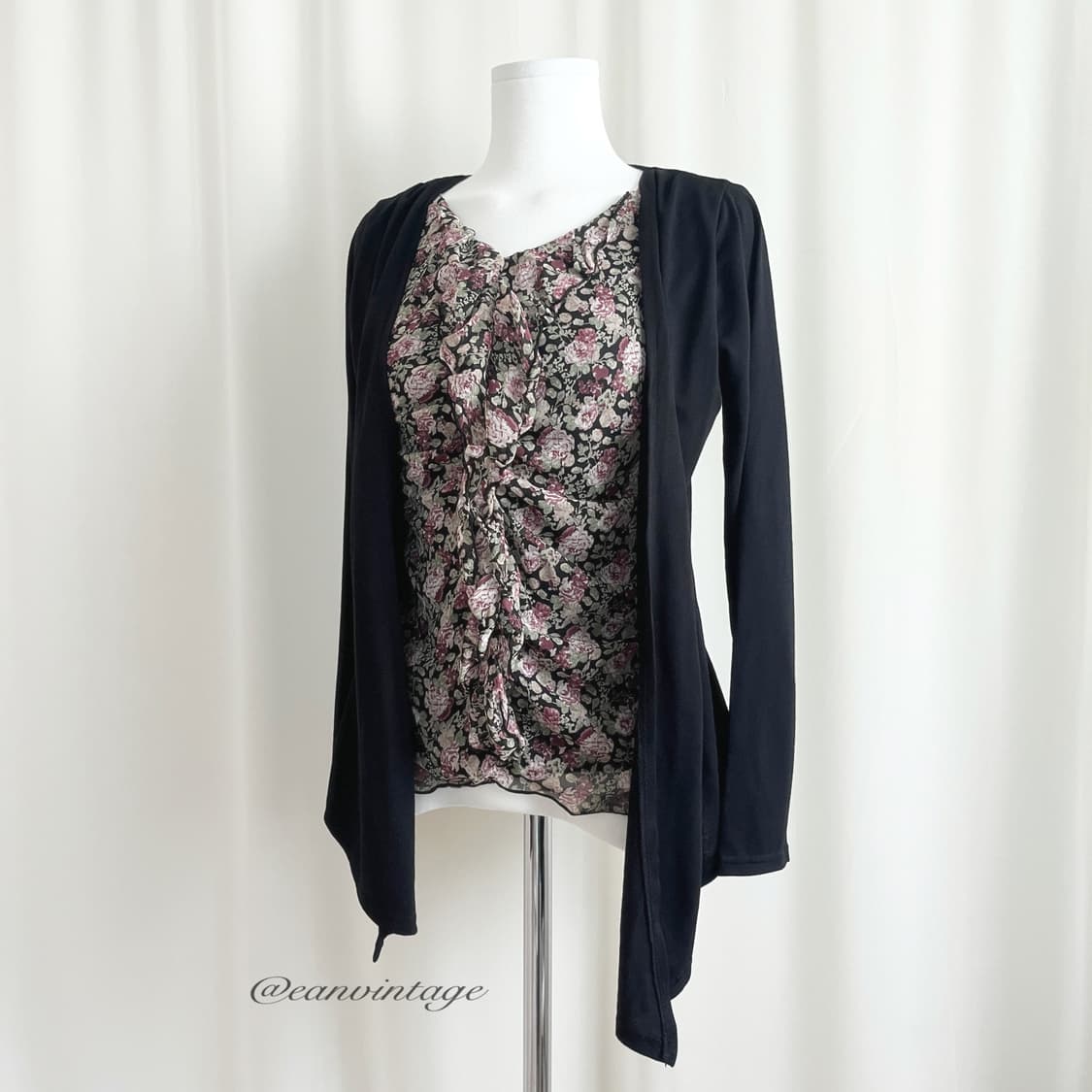 Rosa Cheri flower shirring layered top  상품이미지1