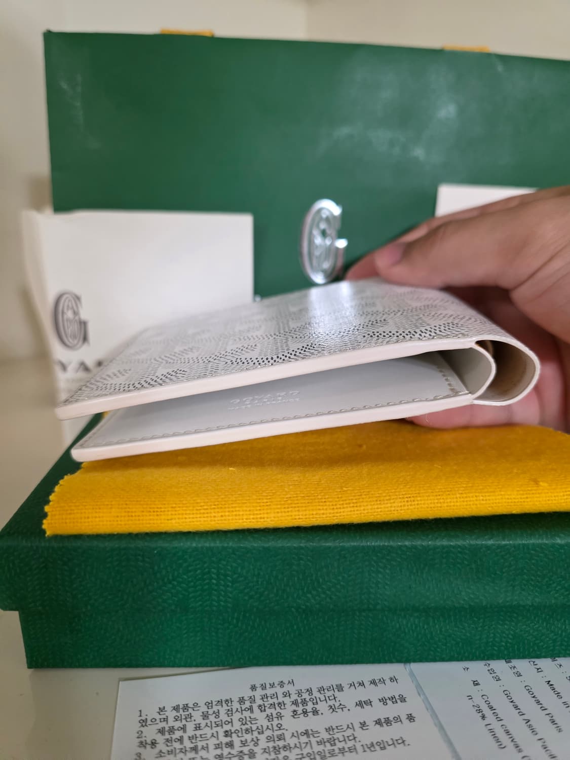 [새상품급,풀구성]고야드 빅투와르 반지갑 화이트 상품이미지4