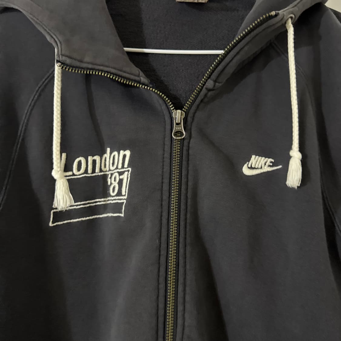 초희귀 대장 나이키 런던 81 그레이 후드집업 상품이미지5