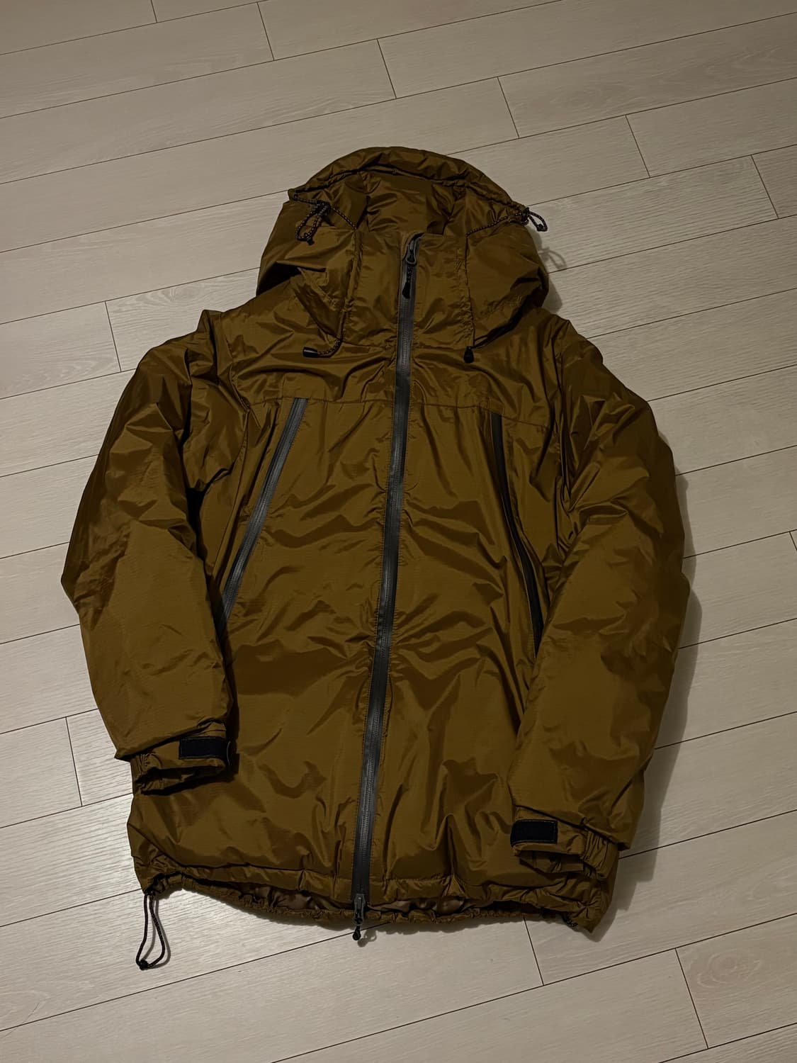 난가X어반리서치 다운 오로라 패딩 상품이미지1