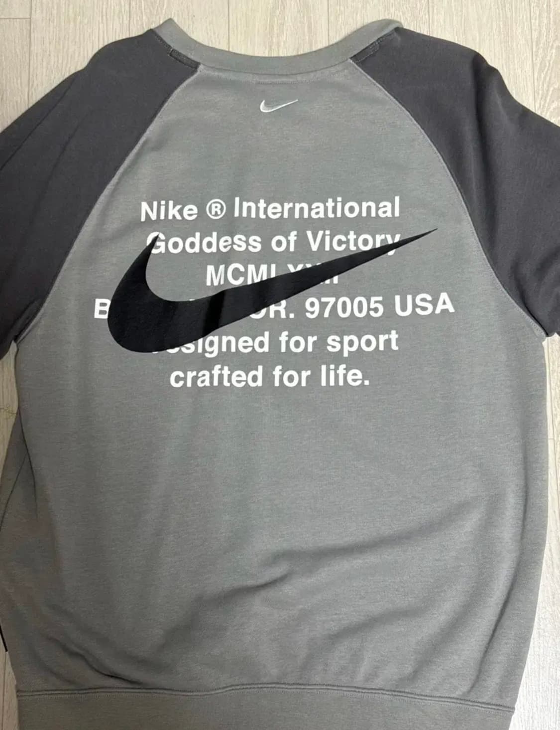 Nike swoosh sweatshirt  상품이미지1