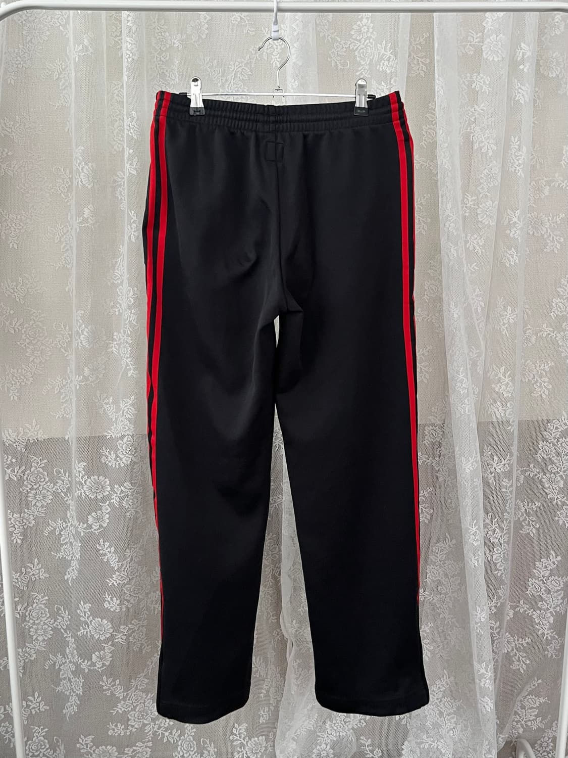 90) 아디다스 트랙 팬츠 블랙 레드 상품이미지2