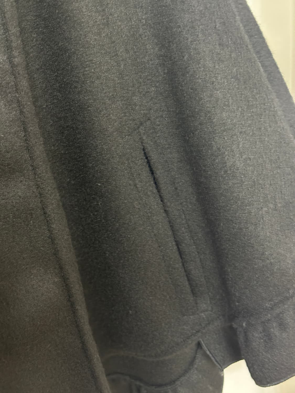 쓰리타임즈 문 케이프 자켓 블랙 상품이미지2