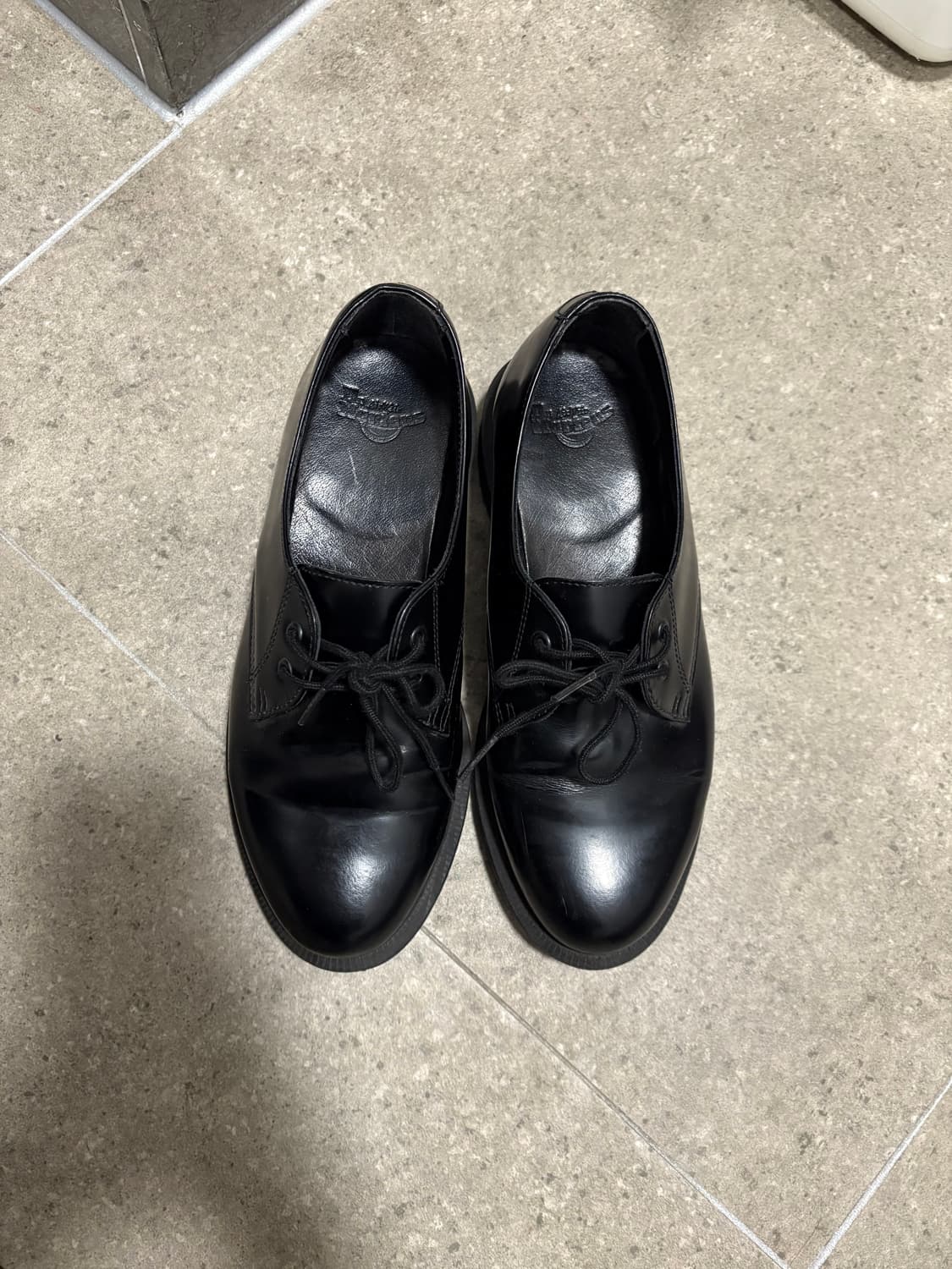 닥터마틴 로퍼 2홀  상품이미지1