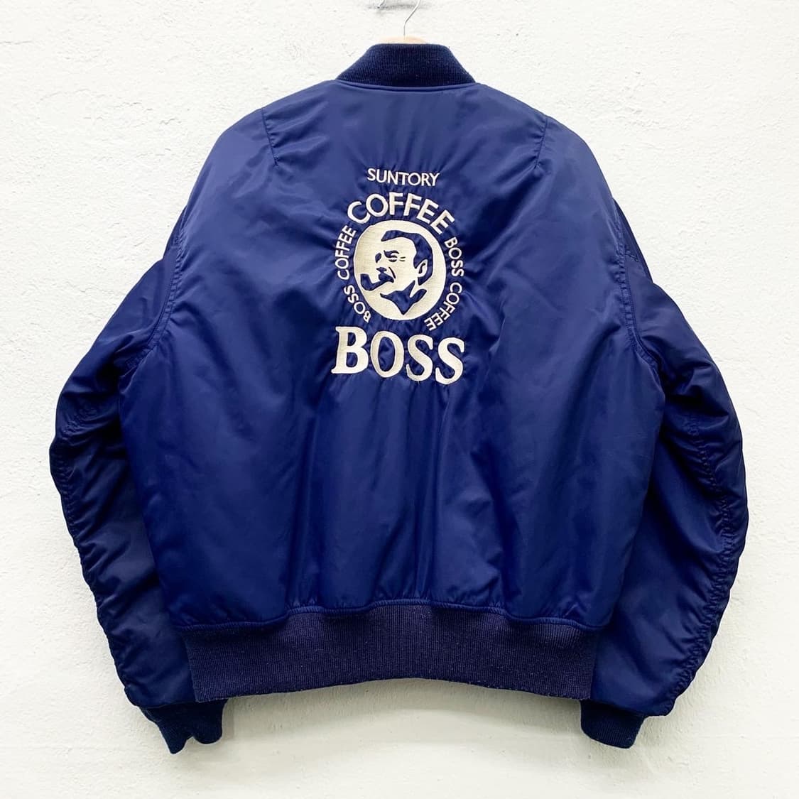 산토리 보스커피 네이비 백로고 ma-1 자켓 상품이미지4