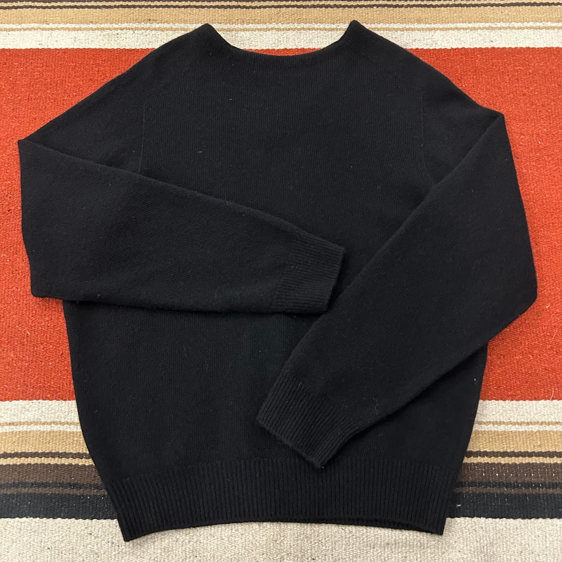 르누이 샬롯 v넥니트 상품이미지2