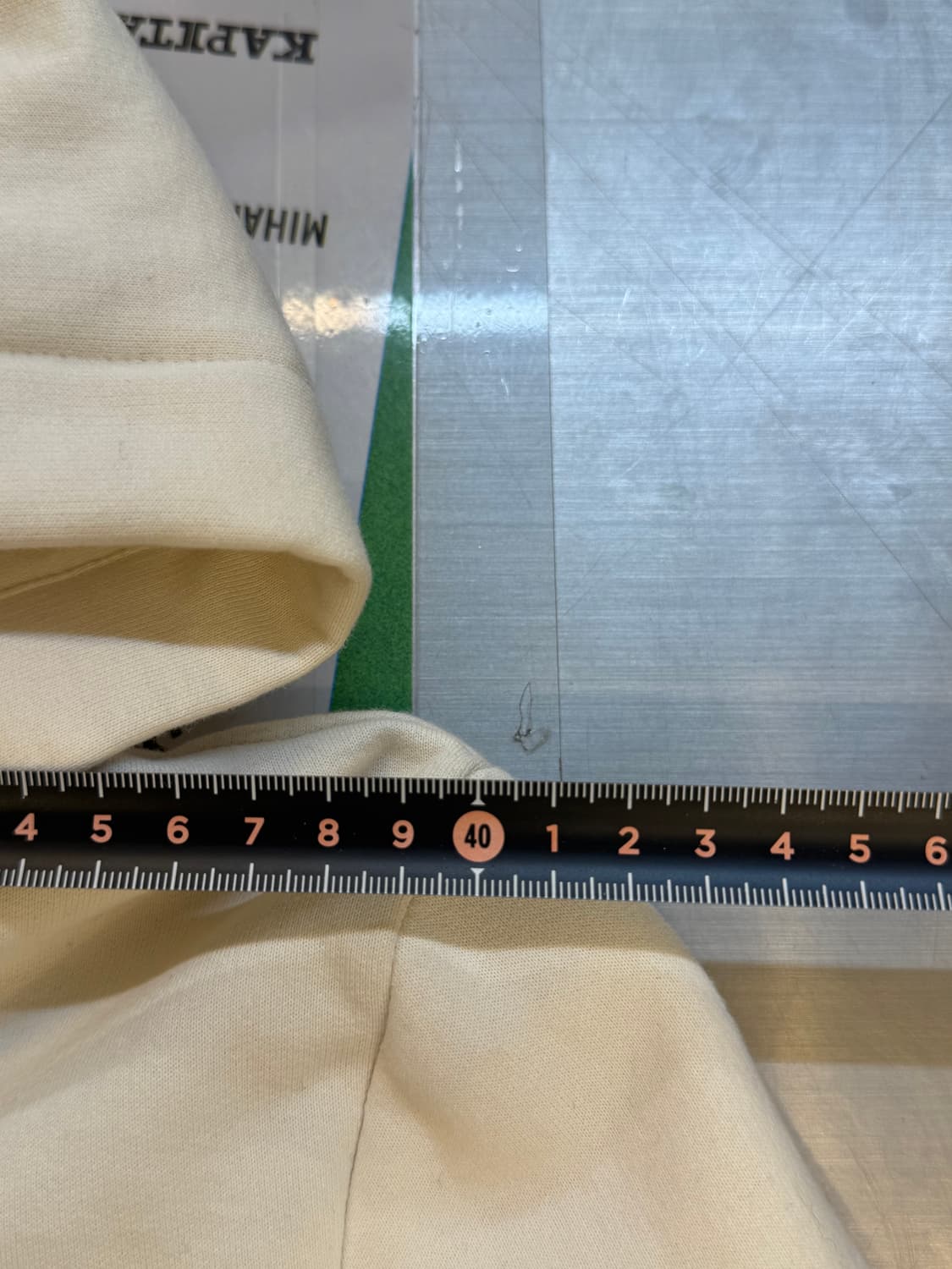 펜디 크롭 로고 후드티 상품이미지9