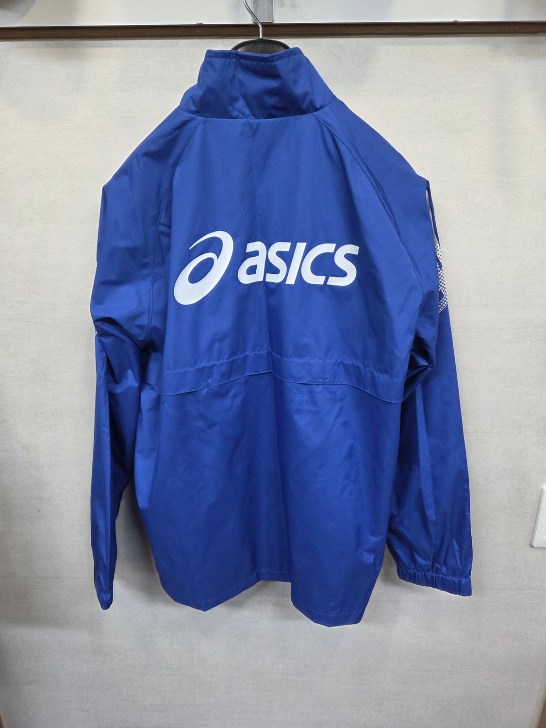 아식스 빅로고 바람막이 집업 자켓 105 상품이미지2