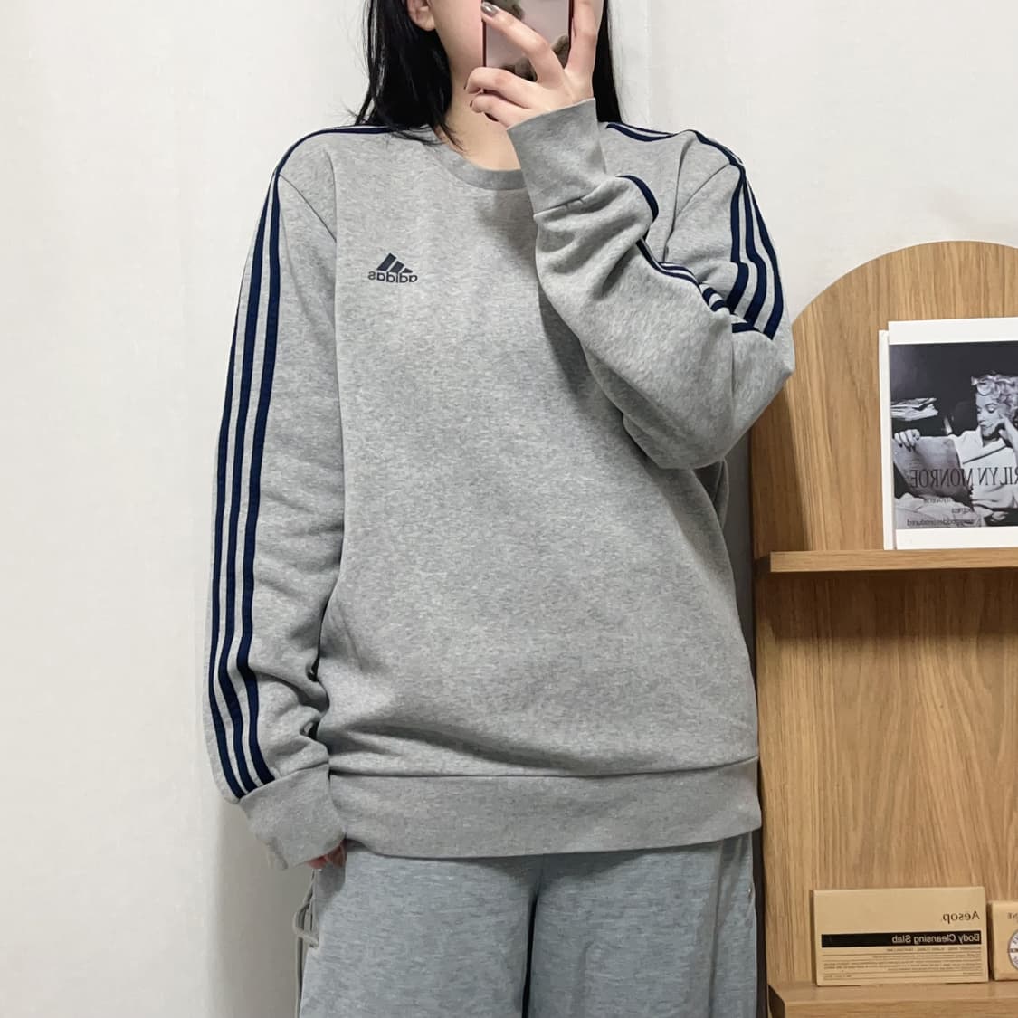 [정품] 아디다스 그레이 네이비삼선 기모 맨투맨 [ 105 ] 상품이미지2