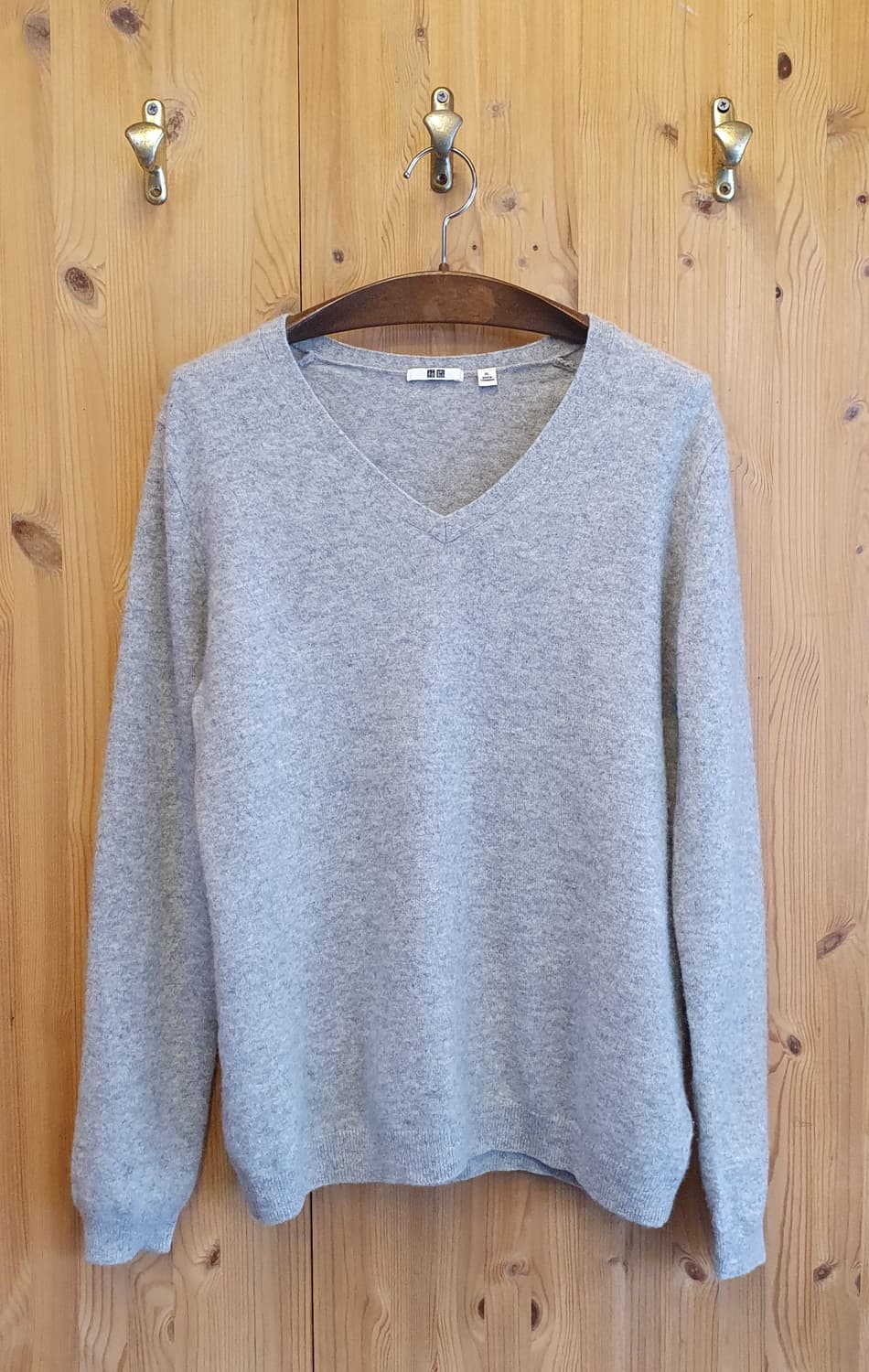 66.Cashmere 브이넥 니트 상품이미지1