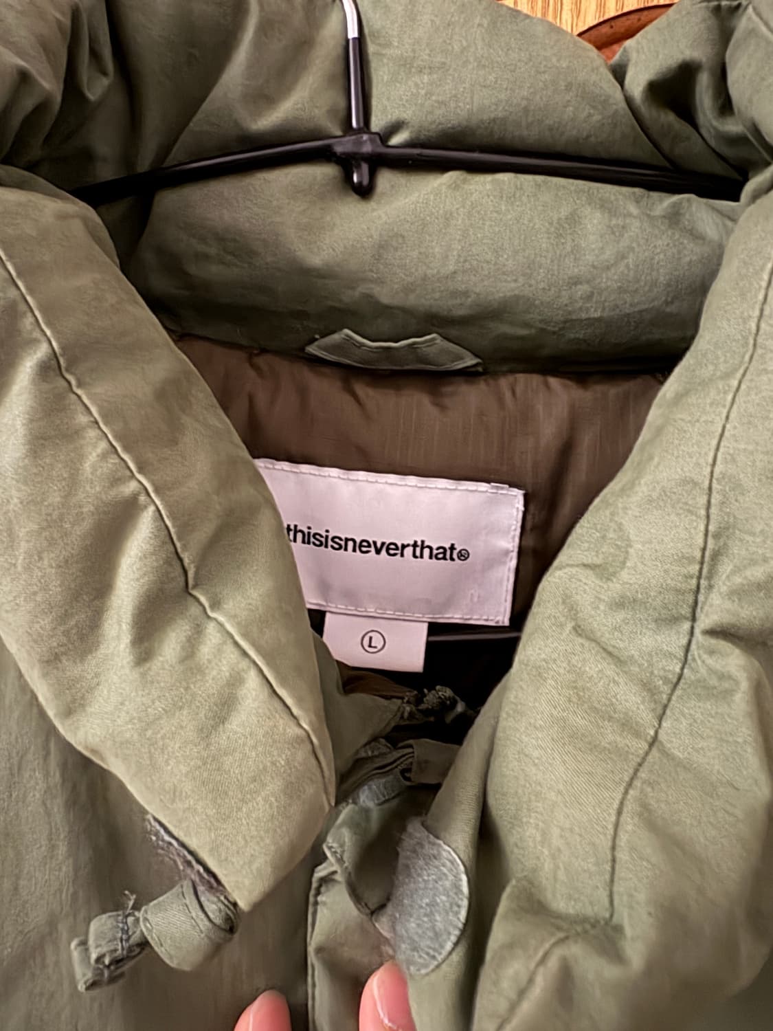 [thisisneverthat] FW24 멀티 포켓 다운 자켓 L 상품이미지4