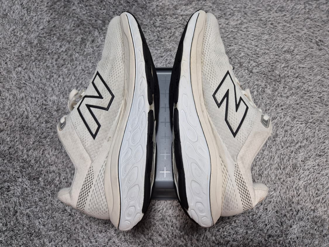 뉴발란스 프레쉬폼 860 런닝화 285 상품이미지4