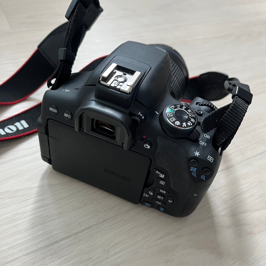 캐논 EOS 750D DSLR 카메라 18-55mm 상품이미지2