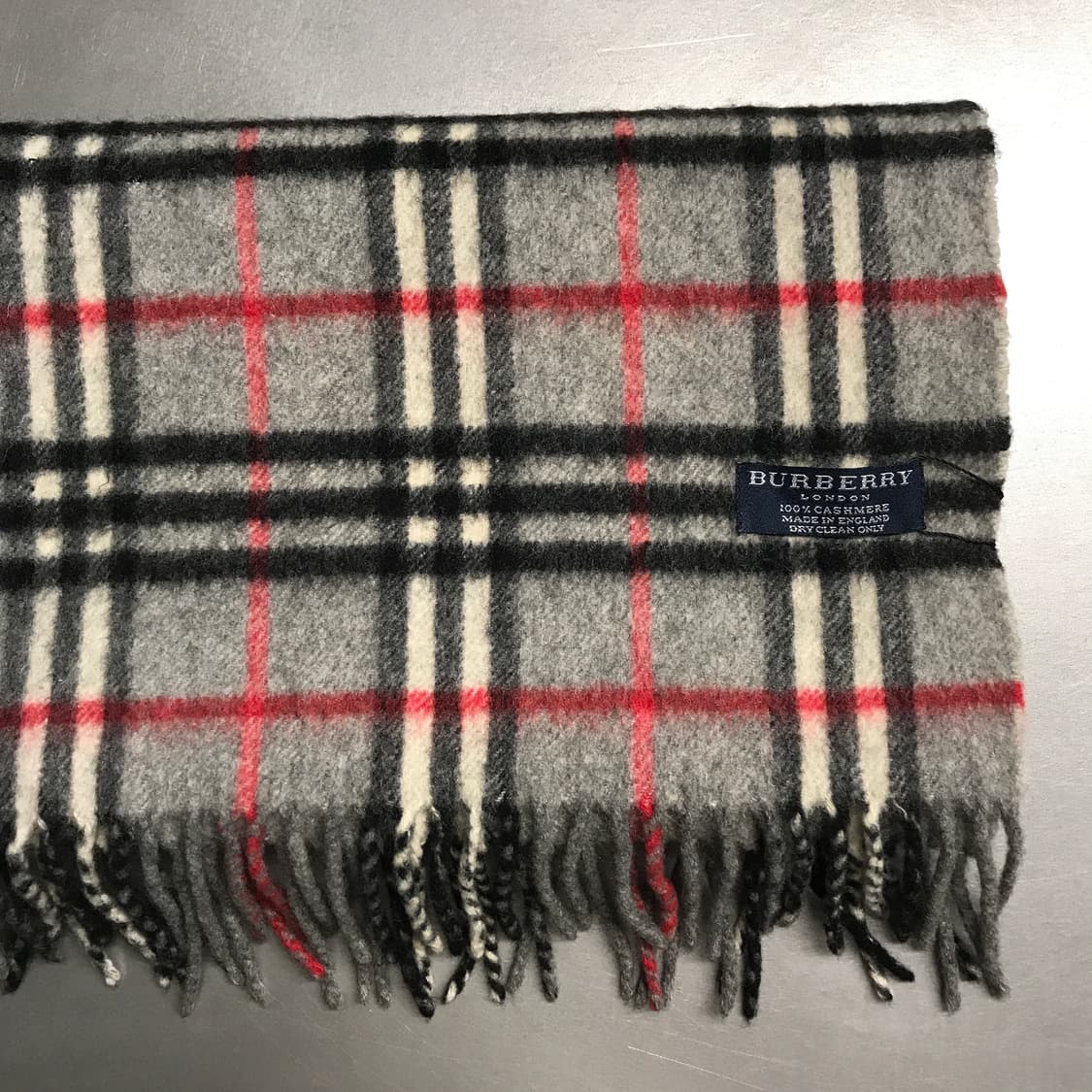 버버리 정품 캐시미어 머플러 그레이 상품이미지3