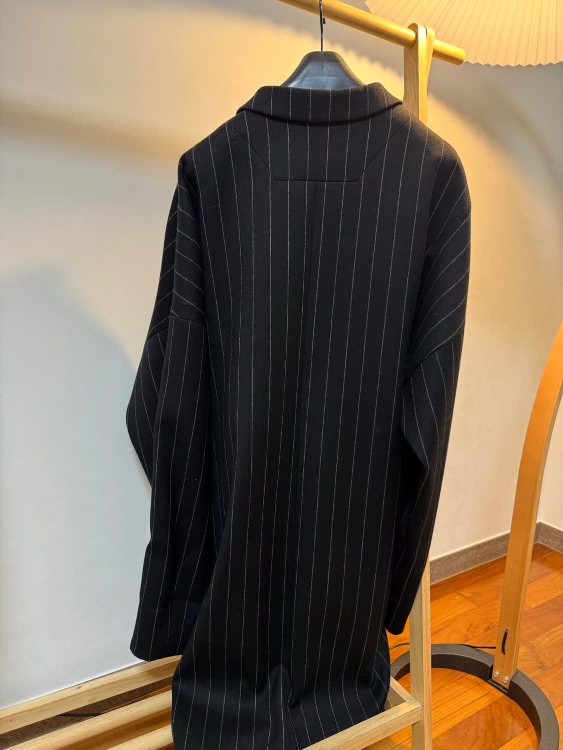 준지 코쿤핏 핀스트라이프 코트 46사이즈 상품이미지2