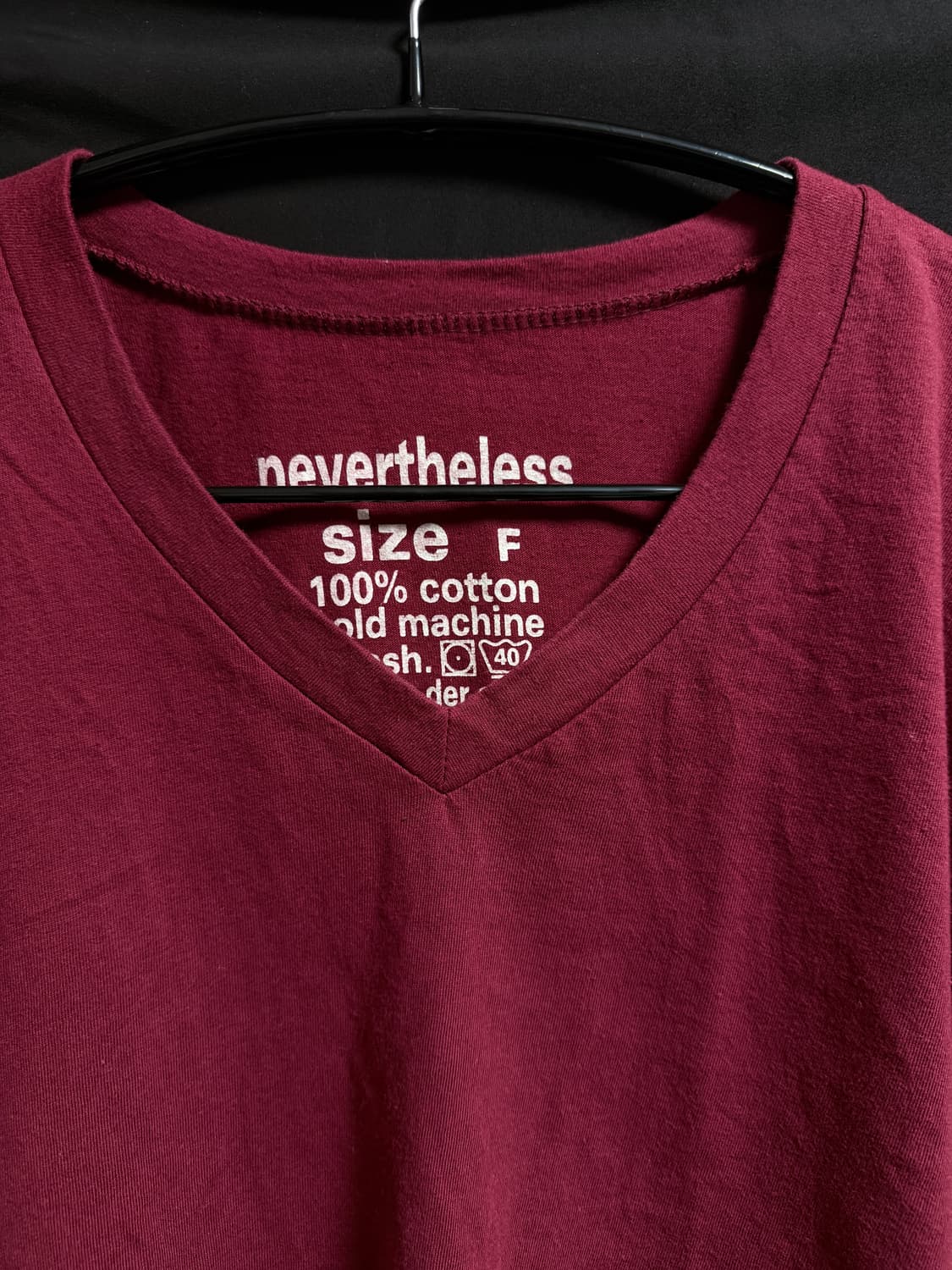 Burgundy V-neck T-shirt 상품이미지4