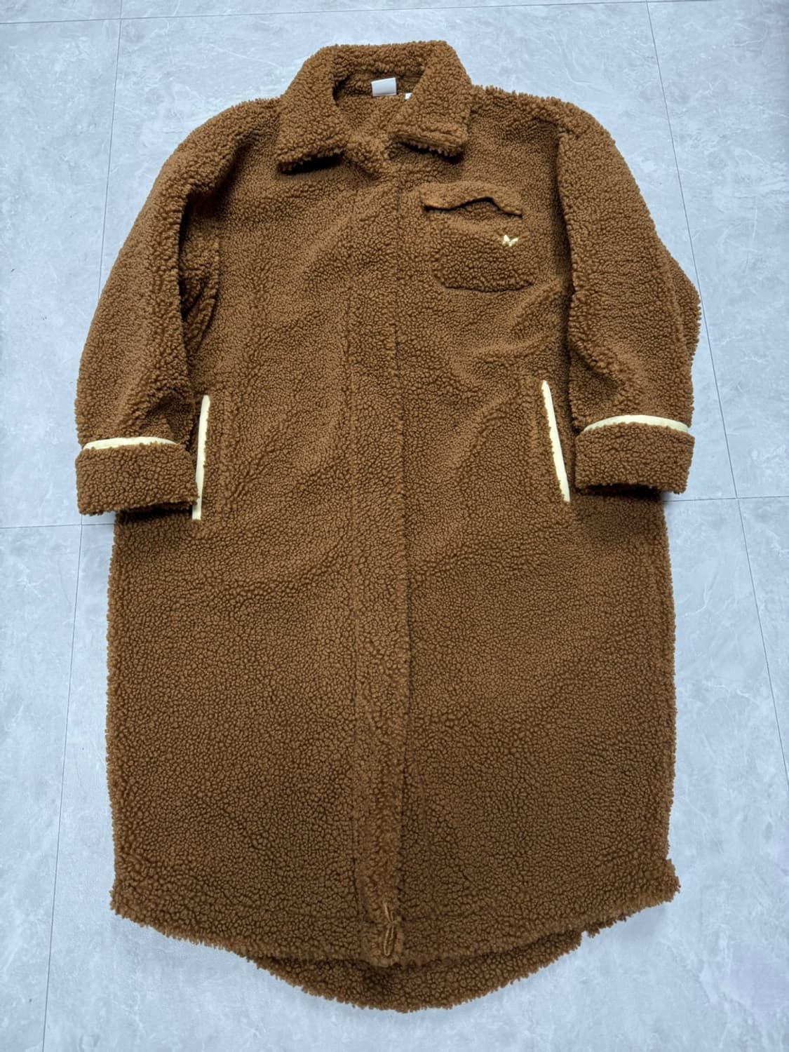 아디다스 쉐르파  상품이미지1