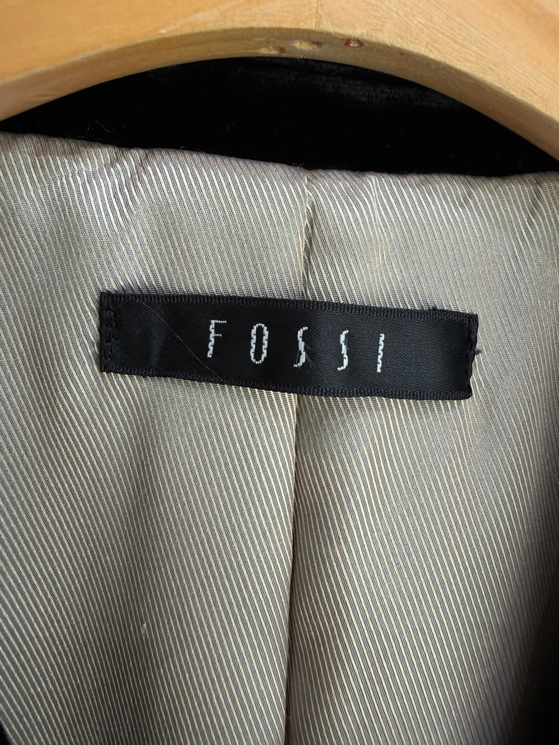 FOSSI  벨벳 크롭 자켓  상품이미지5