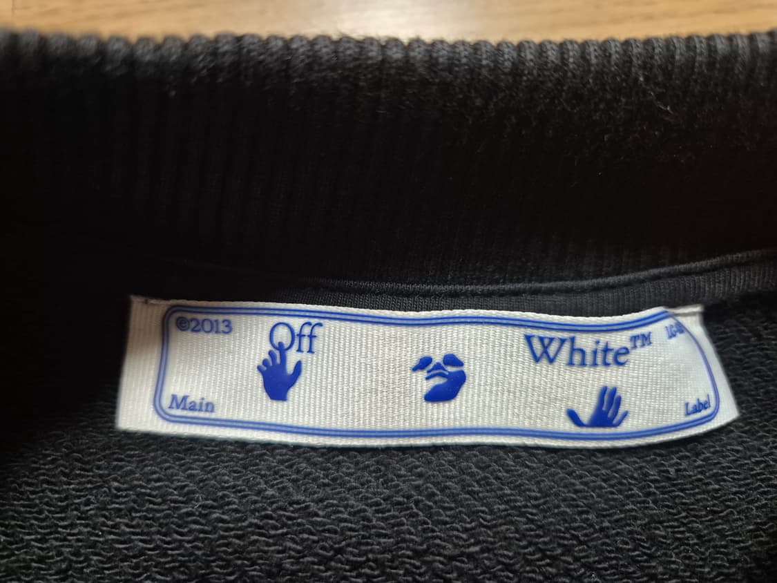 오프화이트 토네이도 맨투맨 상품이미지3