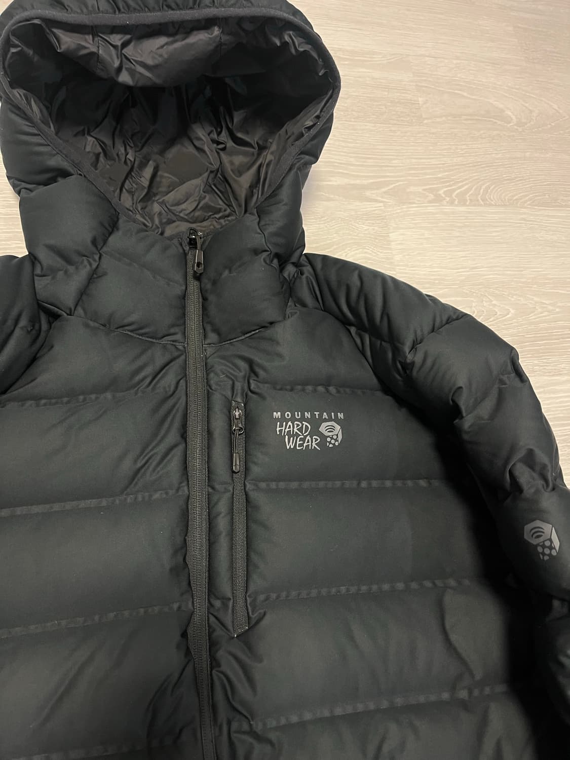 마운틴하드웨어 다운패딩 2XL-3XL(하자있음) 상품이미지5