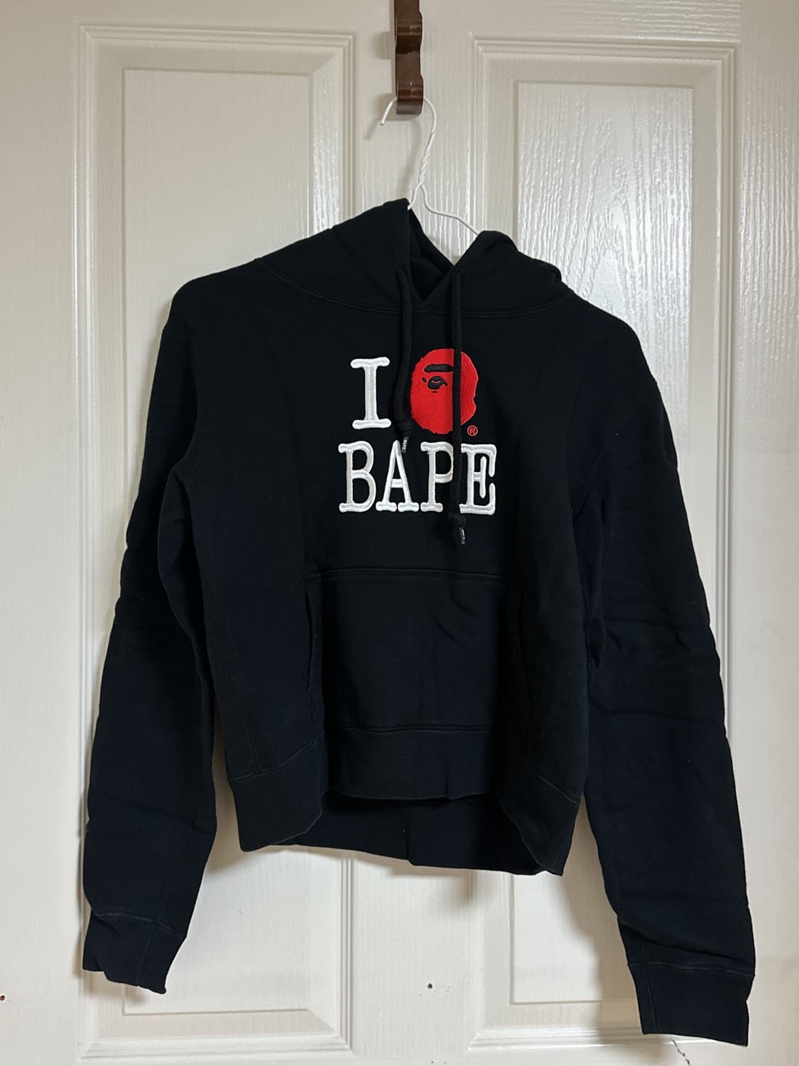 베이프 아이러브 크롭 후드티 상품이미지1
