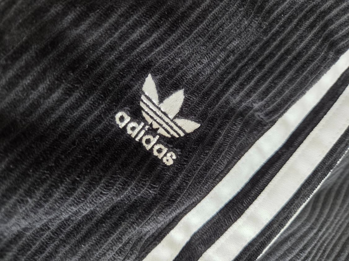 아디다스 코듀로이 블랙 부츠컷 트랙 팬츠 XS 상품이미지6