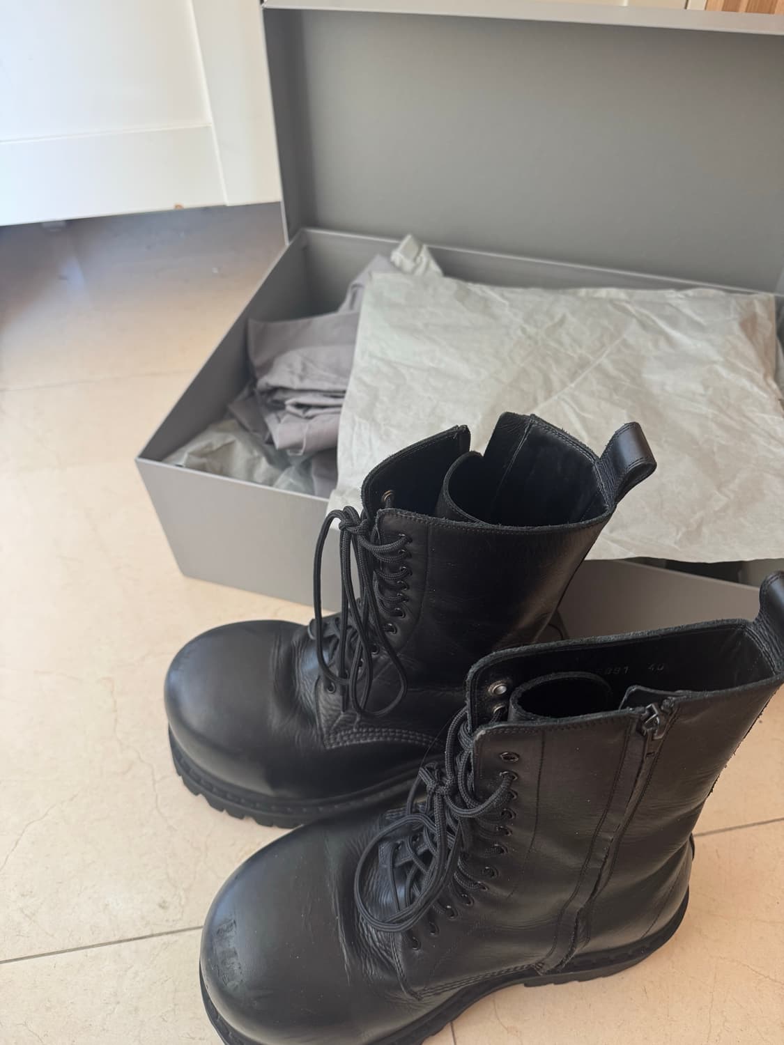 발렌시아가 스톰퍼 레더 부츠 40 상품이미지1