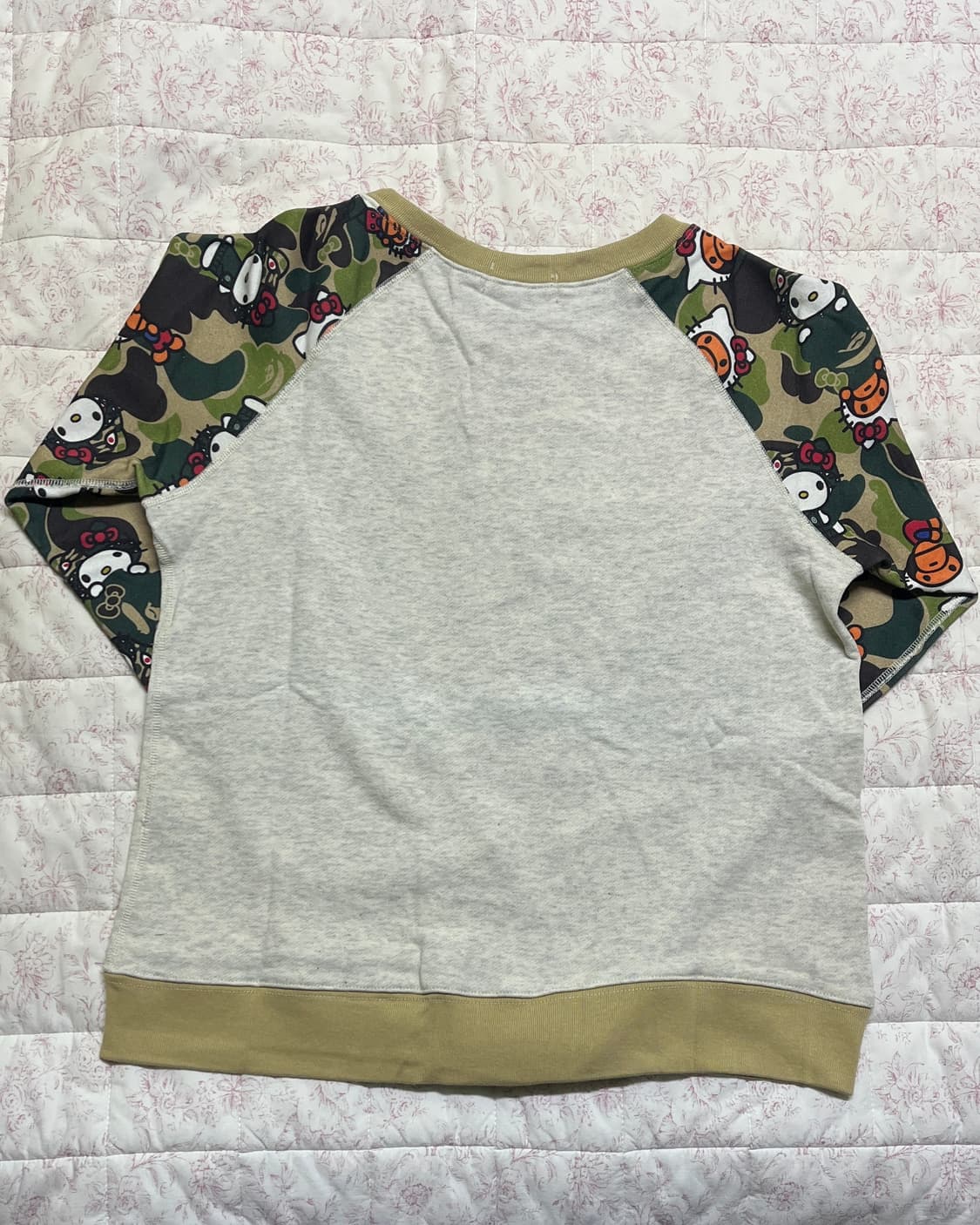 [급처]베이프X헬로키티 롱슬리브 상품이미지2