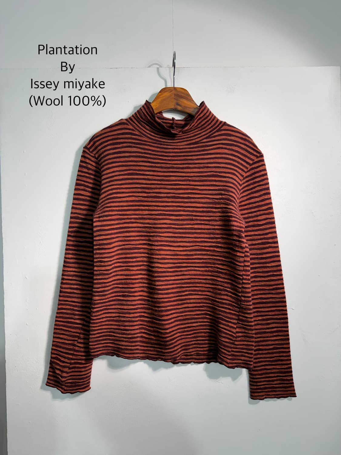 Plantation 이세이미야케 울 100% 모크넥 니트 상품이미지1